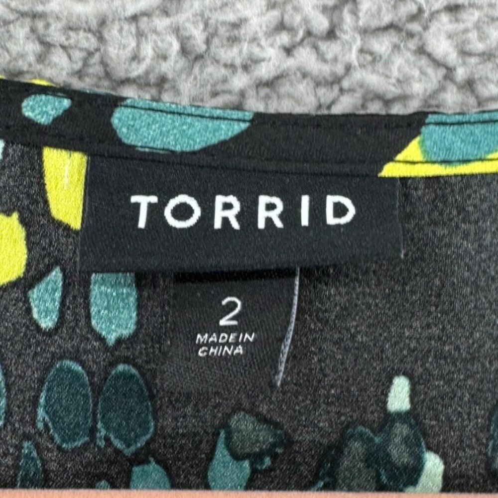 Torrid Womens Abstract Print Short Sleeve Dress Size 2 With Pockets - Picture 7 of 8
